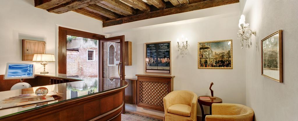 Casa Rezzonico Bed & Breakfast Venesia Bagian luar foto