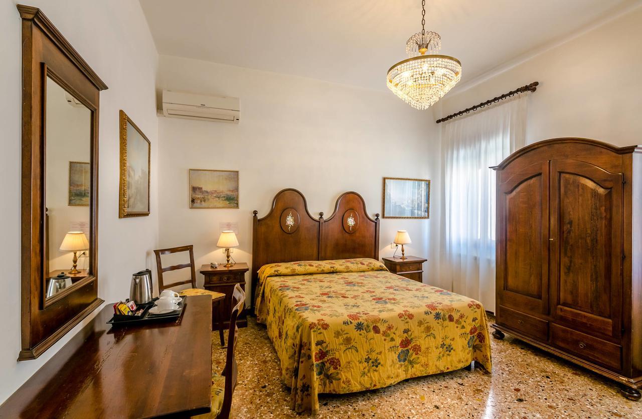 Casa Rezzonico Bed & Breakfast Venesia Bagian luar foto